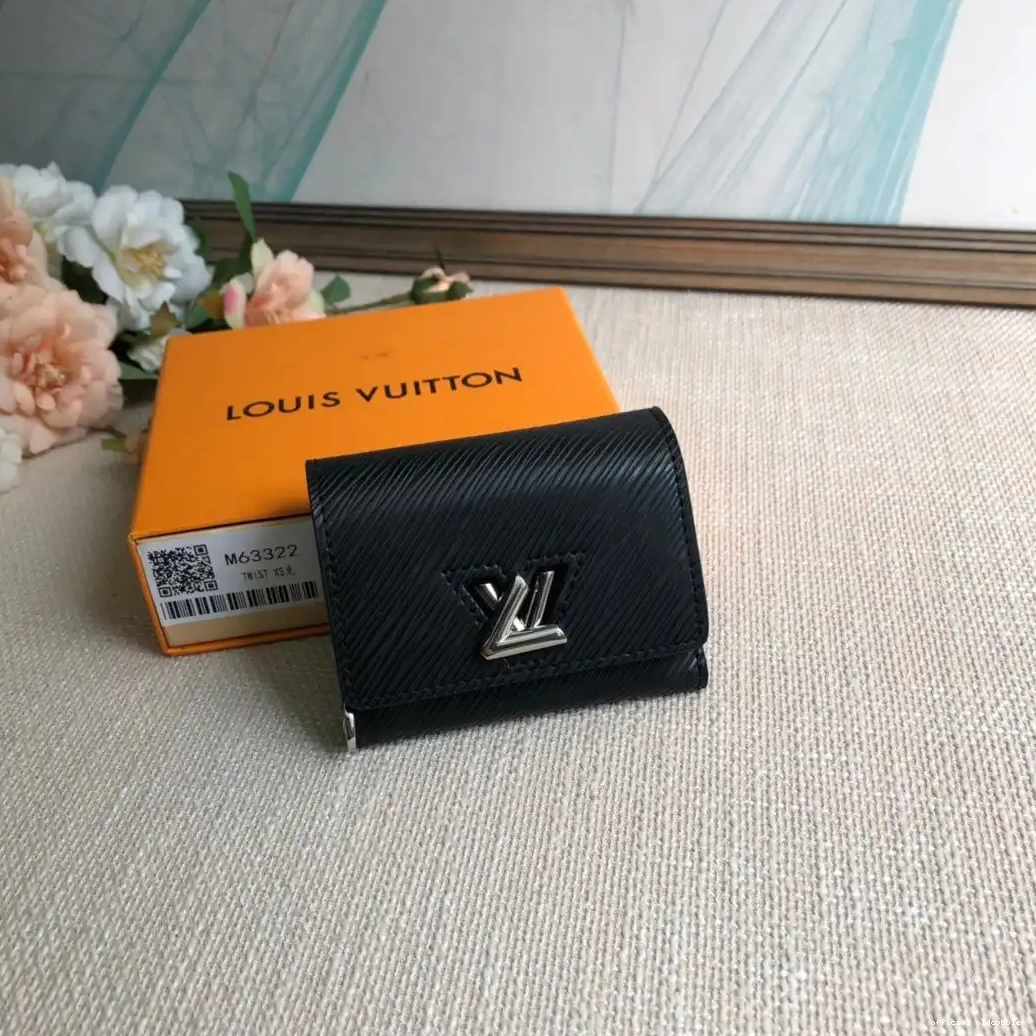 Official oldcobbler LOUIS VUITTON TWIST WALLET 0627